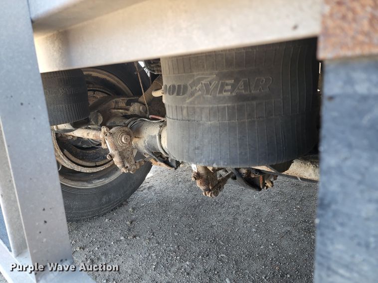 image for item KC9467 2008 Wilson DWH-550 Pace Setter  grain trailer