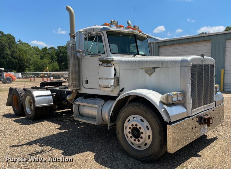 image for item KJ9793 1998 Peterbilt 379  semi truck