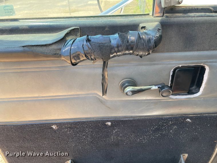 image for item KJ9793 1998 Peterbilt 379  semi truck