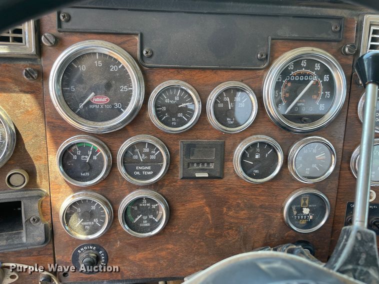 image for item KJ9793 1998 Peterbilt 379  semi truck