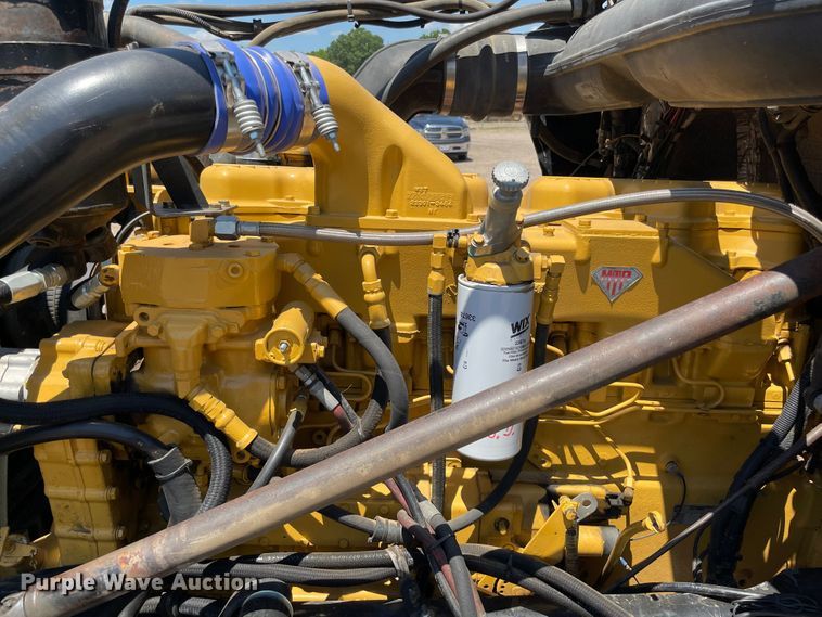 image for item KJ9794 1997 Western Star 4964F  semi truck