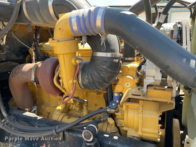 image for item KJ9794 1997 Western Star 4964F  semi truck