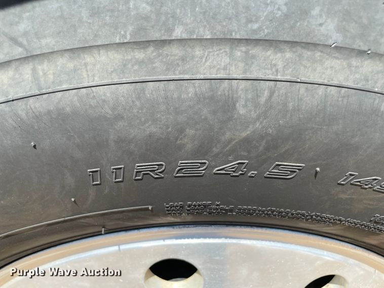 image for item KJ9794 1997 Western Star 4964F  semi truck