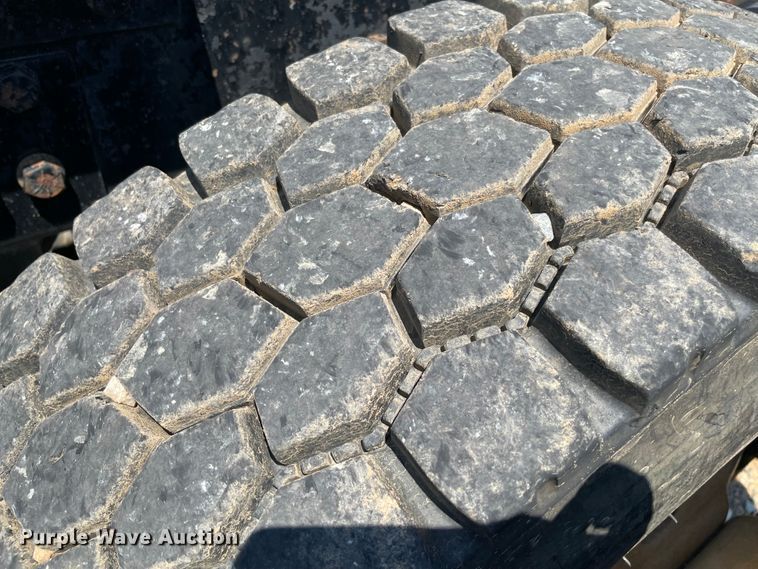 image for item KJ9794 1997 Western Star 4964F  semi truck