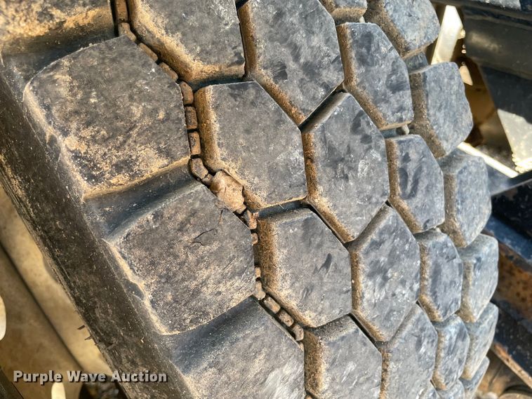 image for item KJ9794 1997 Western Star 4964F  semi truck