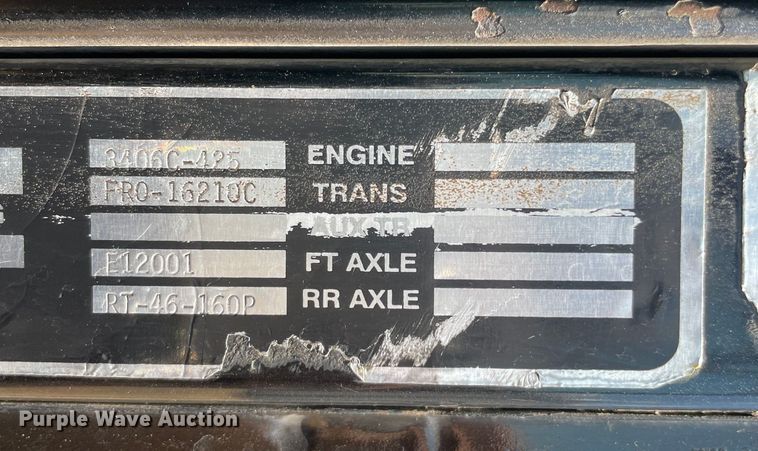 image for item KJ9794 1997 Western Star 4964F  semi truck