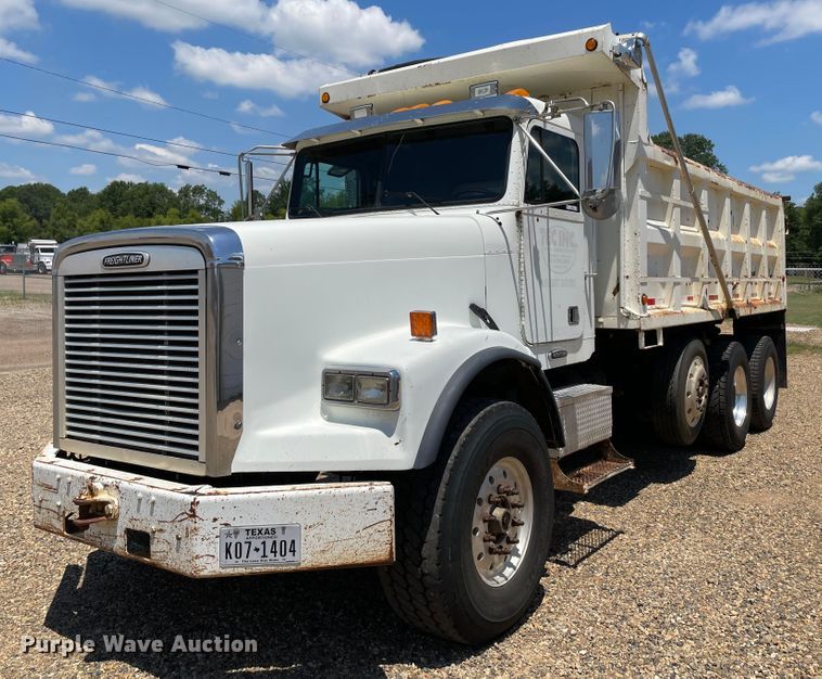image for item KJ9796 2001 Freightliner FLD  dump truck