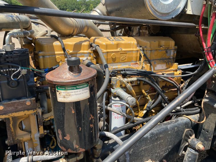 image for item KJ9796 2001 Freightliner FLD  dump truck