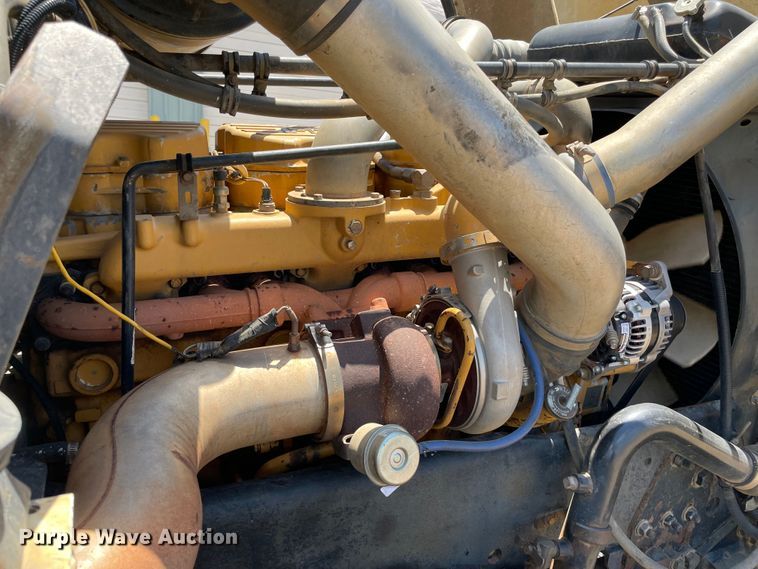 image for item KJ9796 2001 Freightliner FLD  dump truck