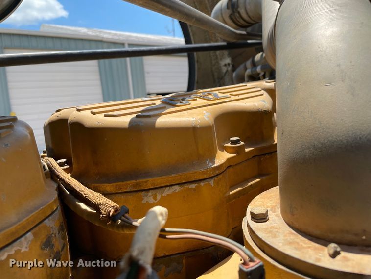 image for item KJ9796 2001 Freightliner FLD  dump truck