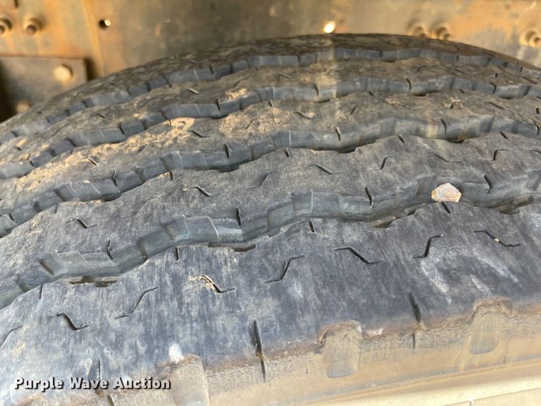 image for item KJ9796 2001 Freightliner FLD  dump truck