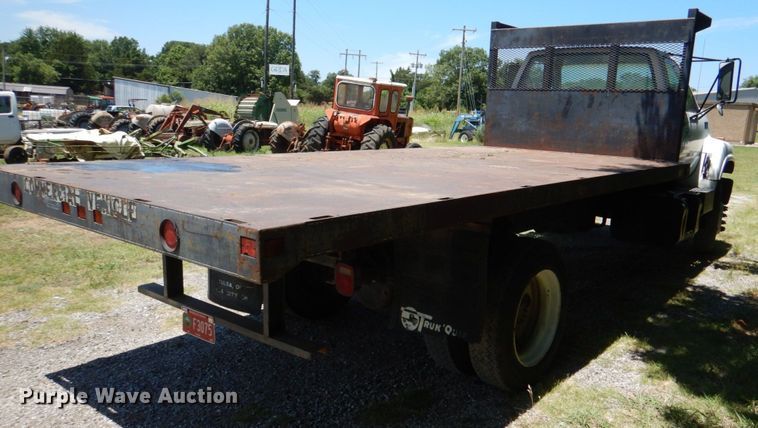 image for item KJ9807 1998 Chevrolet C6500  dump flatbed truck