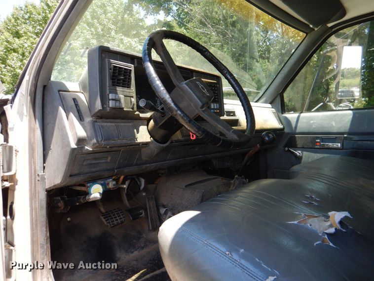 image for item KJ9807 1998 Chevrolet C6500  dump flatbed truck