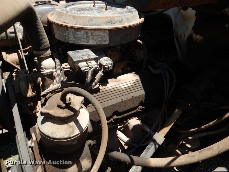 image for item KJ9807 1998 Chevrolet C6500  dump flatbed truck