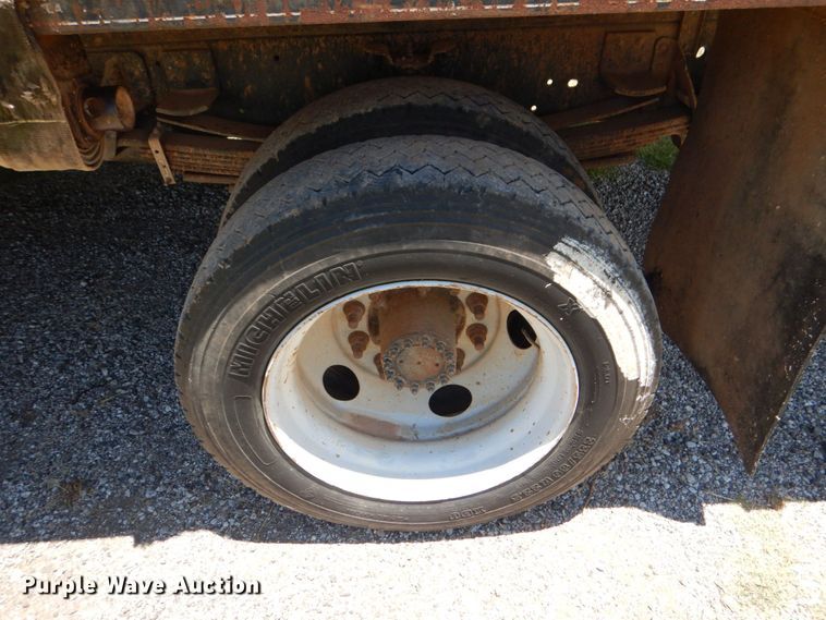 image for item KJ9807 1998 Chevrolet C6500  dump flatbed truck