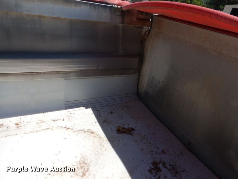 image for item KJ9865 2016 Nuttall S853754  end dump trailer