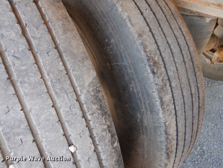 image for item KJ9865 2016 Nuttall S853754  end dump trailer