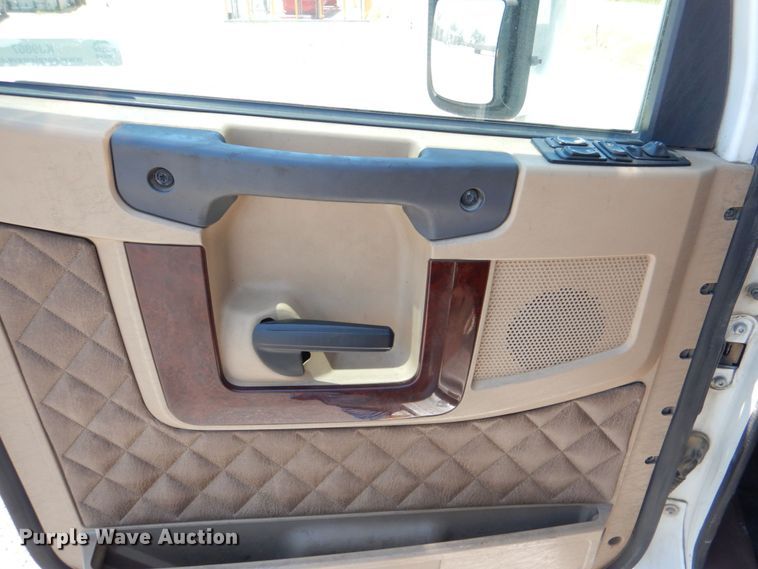 image for item KJ9867 2018 Freightliner Coronado  glider kit semi truck