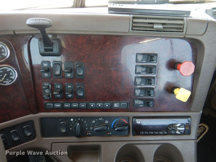 image for item KJ9867 2018 Freightliner Coronado  glider kit semi truck