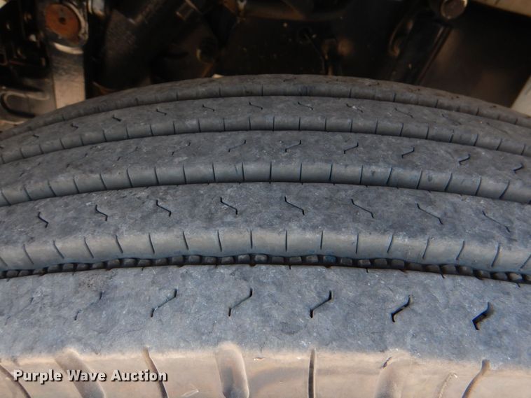 image for item KJ9867 2018 Freightliner Coronado  glider kit semi truck