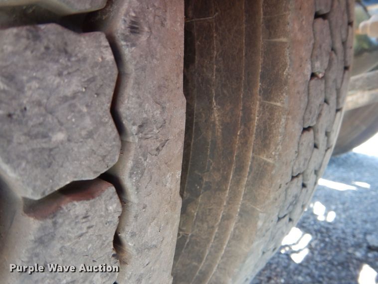 image for item KJ9867 2018 Freightliner Coronado  glider kit semi truck