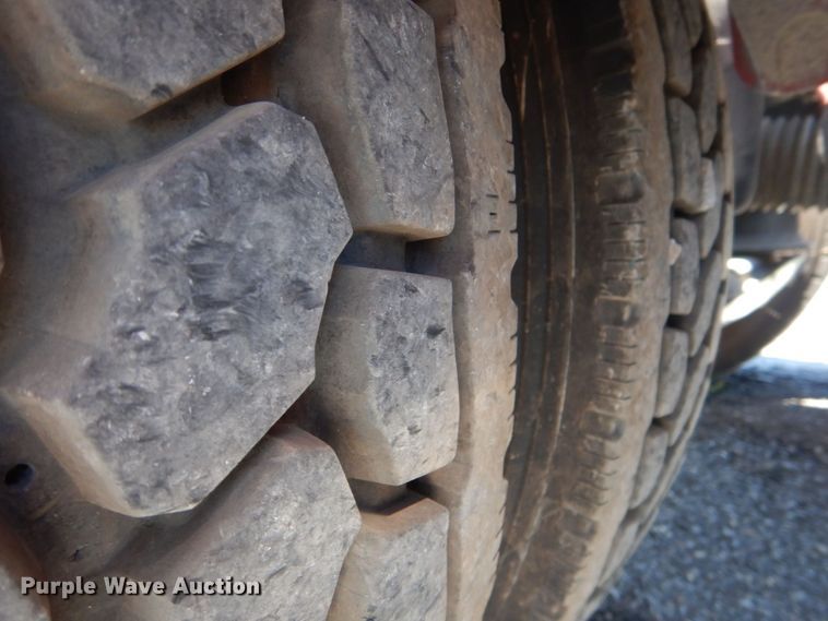 image for item KJ9867 2018 Freightliner Coronado  glider kit semi truck