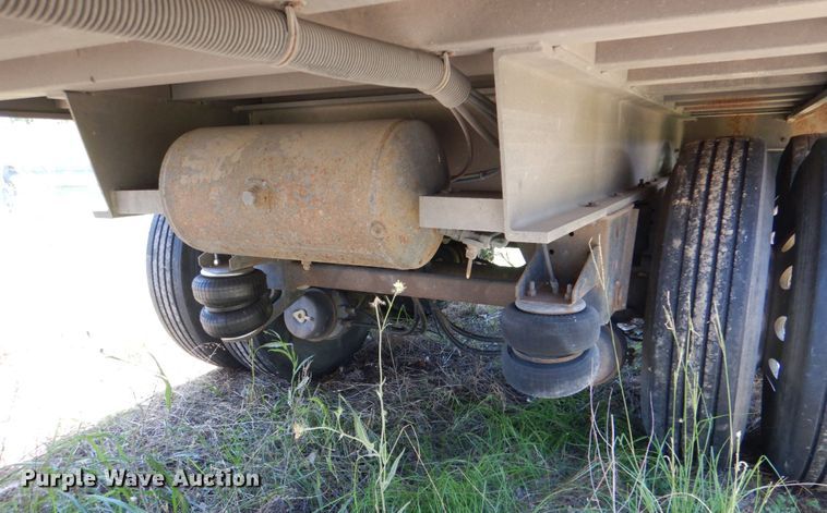 image for item KJ9868 2017 Nuttall S85 37 54  end dump trailer