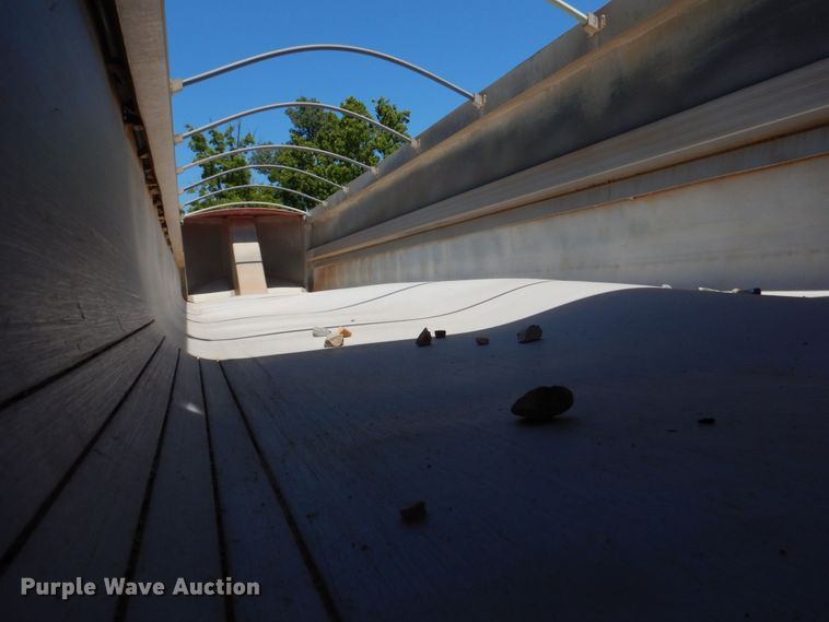 image for item KJ9868 2017 Nuttall S85 37 54  end dump trailer