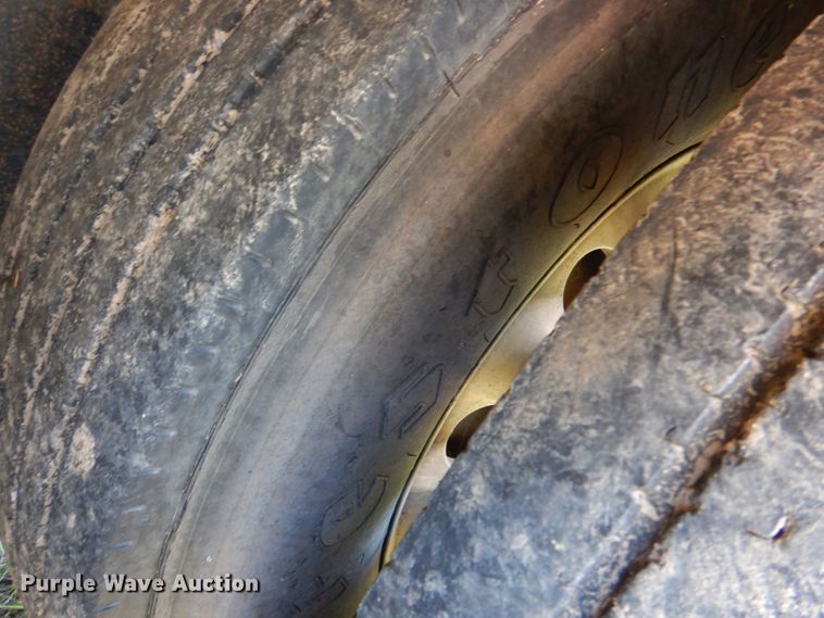 image for item KJ9868 2017 Nuttall S85 37 54  end dump trailer