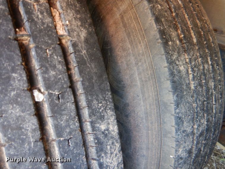 image for item KJ9868 2017 Nuttall S85 37 54  end dump trailer