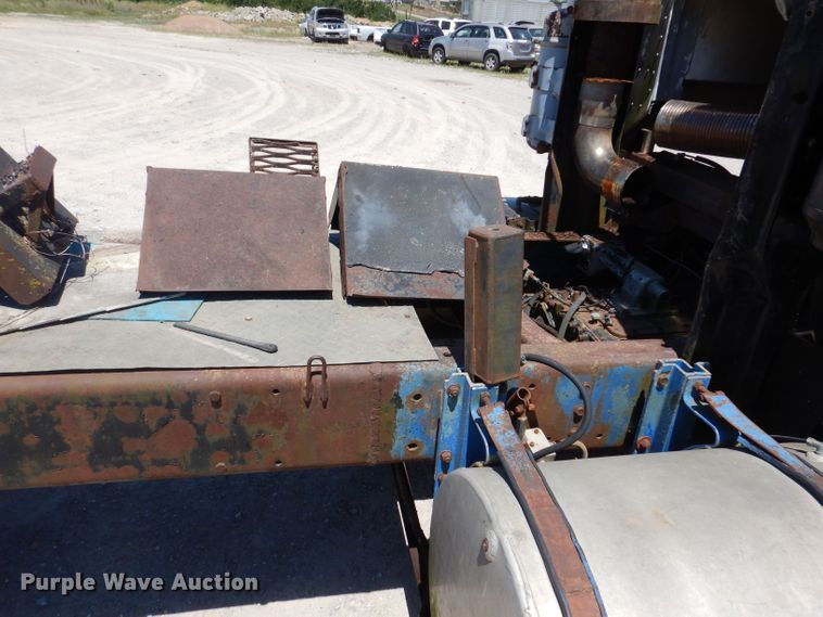 image for item KN9822 1976 GMC Astro  semi truck