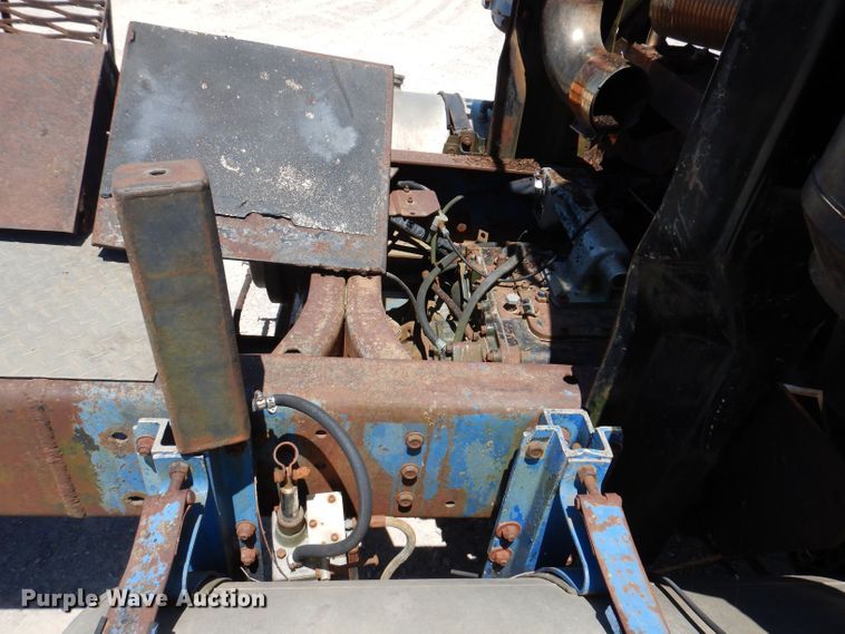 image for item KN9822 1976 GMC Astro  semi truck