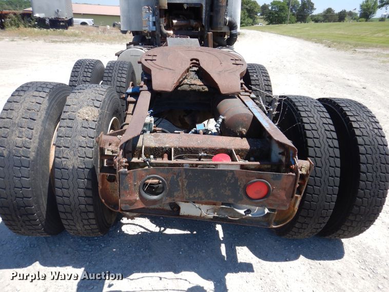 image for item KN9822 1976 GMC Astro  semi truck