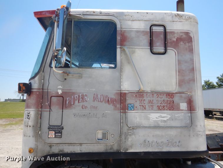 image for item KN9822 1976 GMC Astro  semi truck