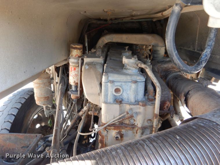 image for item KN9822 1976 GMC Astro  semi truck