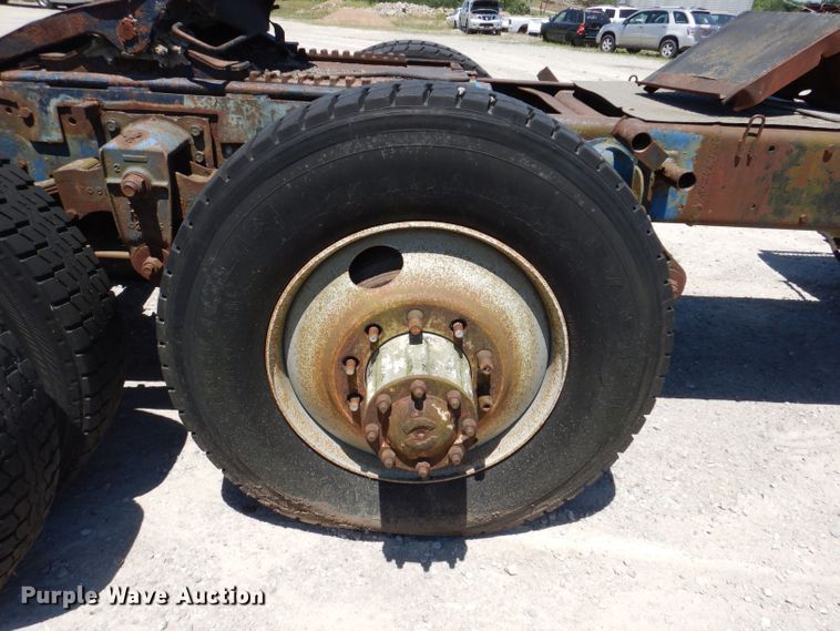 image for item KN9822 1976 GMC Astro  semi truck