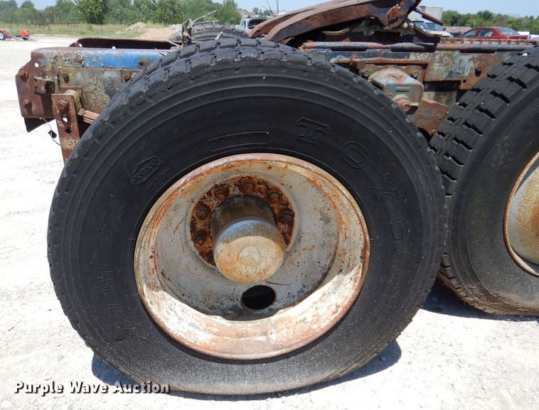 image for item KN9822 1976 GMC Astro  semi truck