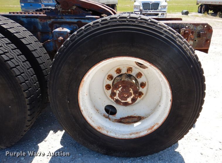 image for item KN9822 1976 GMC Astro  semi truck