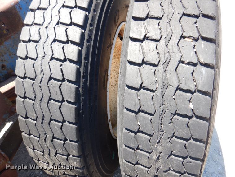 image for item KN9822 1976 GMC Astro  semi truck