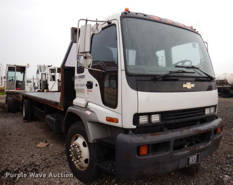 image for item KR9173 2006 Chevrolet T7500  flatbed truck