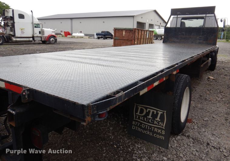 image for item KR9173 2006 Chevrolet T7500  flatbed truck