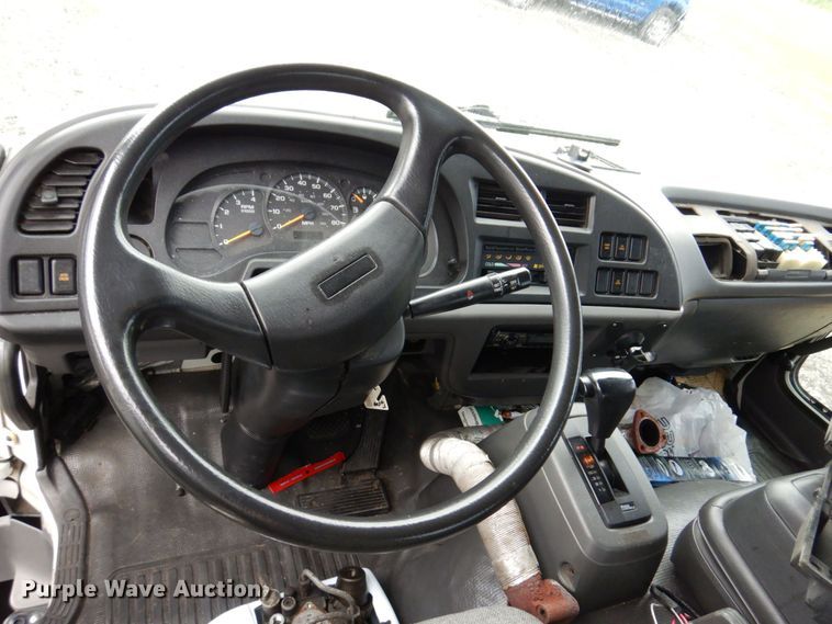 image for item KR9173 2006 Chevrolet T7500  flatbed truck