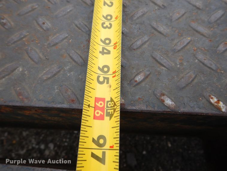 image for item KR9174 2009 Peterbilt 335  flatbed truck