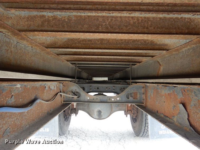 image for item KR9175 2001 International 4700  flatbed truck