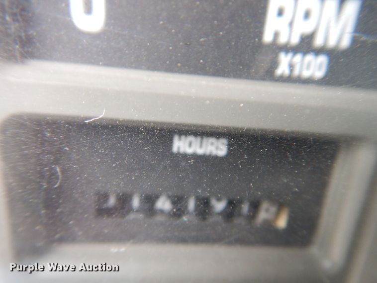 image for item KR9175 2001 International 4700  flatbed truck