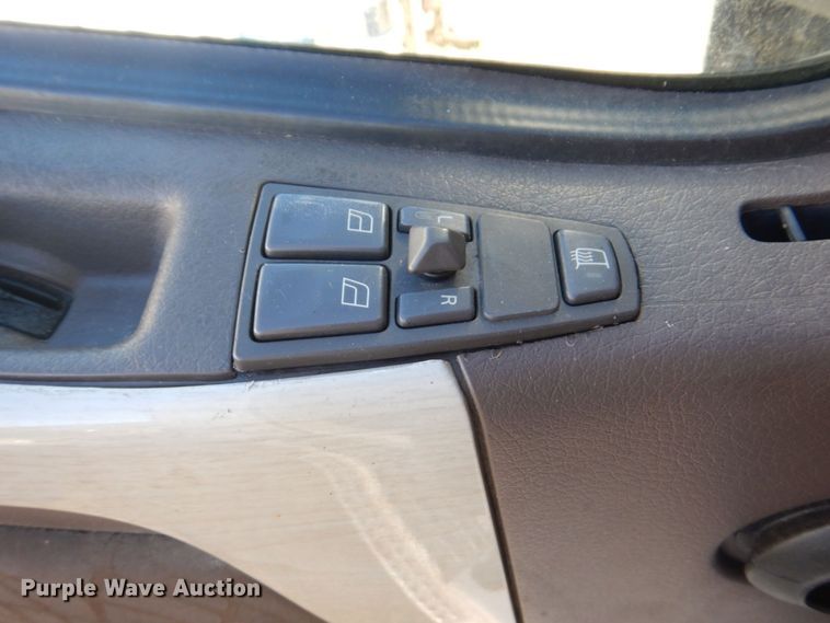 image for item KR9217 2014 Volvo VNL670  semi truck