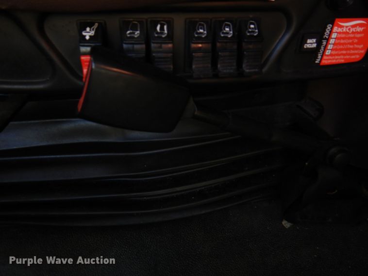 image for item KR9217 2014 Volvo VNL670  semi truck