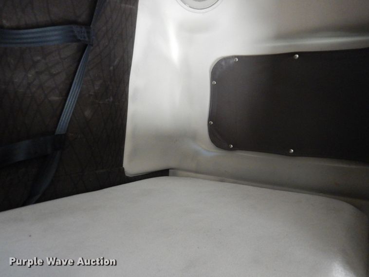 image for item KR9217 2014 Volvo VNL670  semi truck