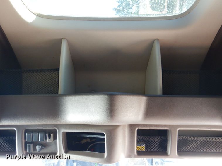 image for item KR9217 2014 Volvo VNL670  semi truck