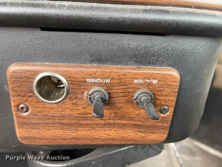 image for item LF9159 2008 Freightliner FLD  semi truck